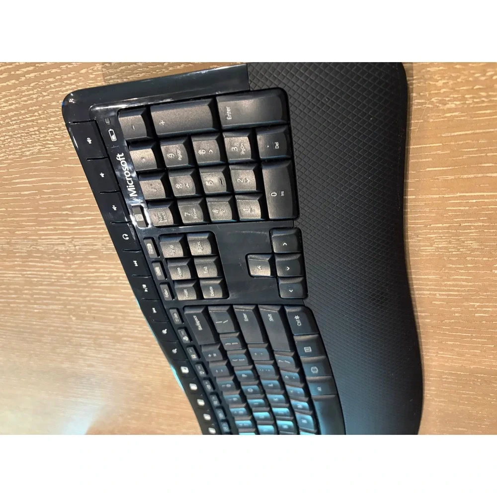 Microsoft Wireless Comfort Keyboard 5050 Model 1728 Black Ergonomic No Receiver